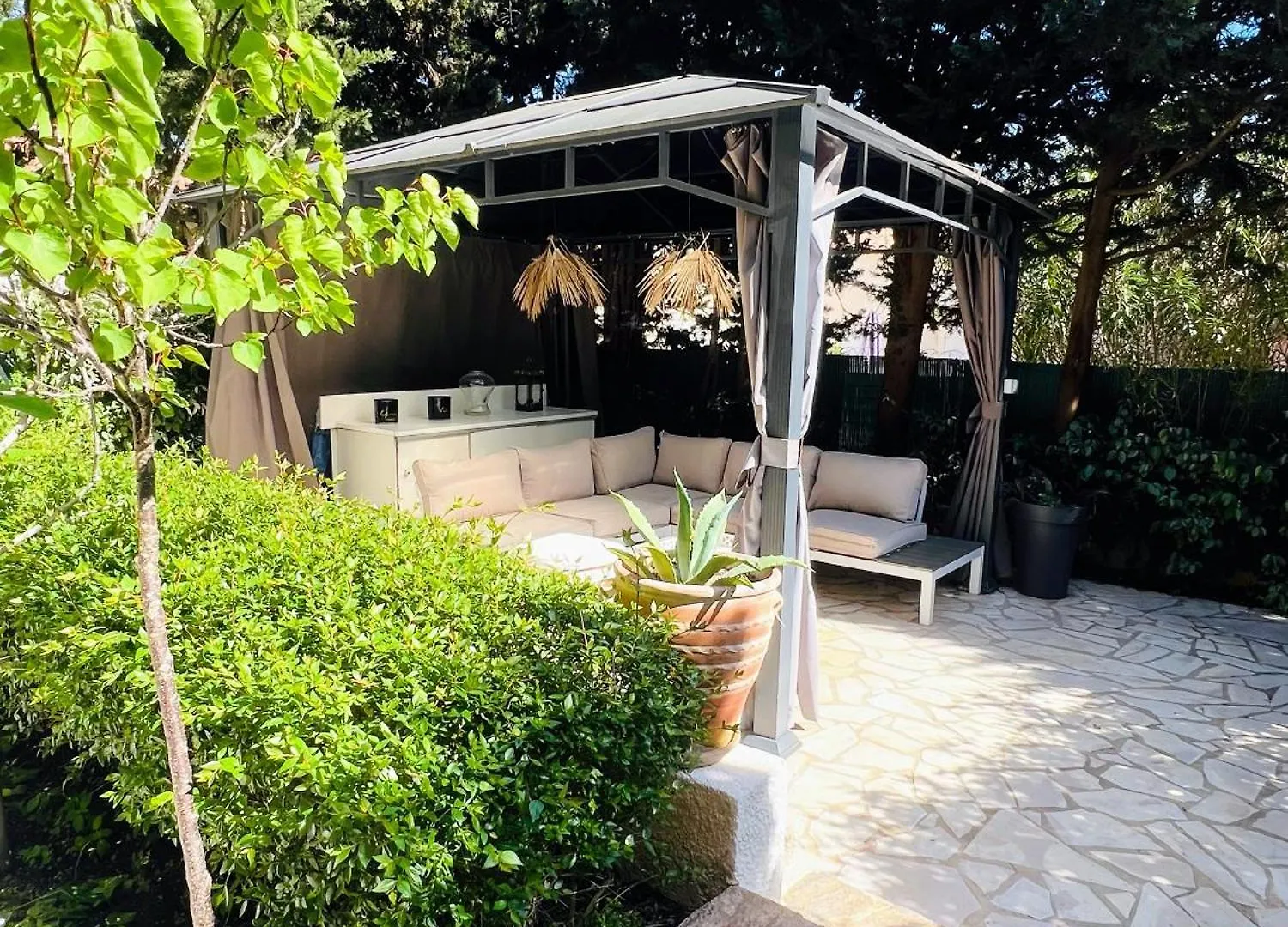 公寓 Superbe Appartement Avec Terrasse Jardin Et Parking Prive 圣特罗佩