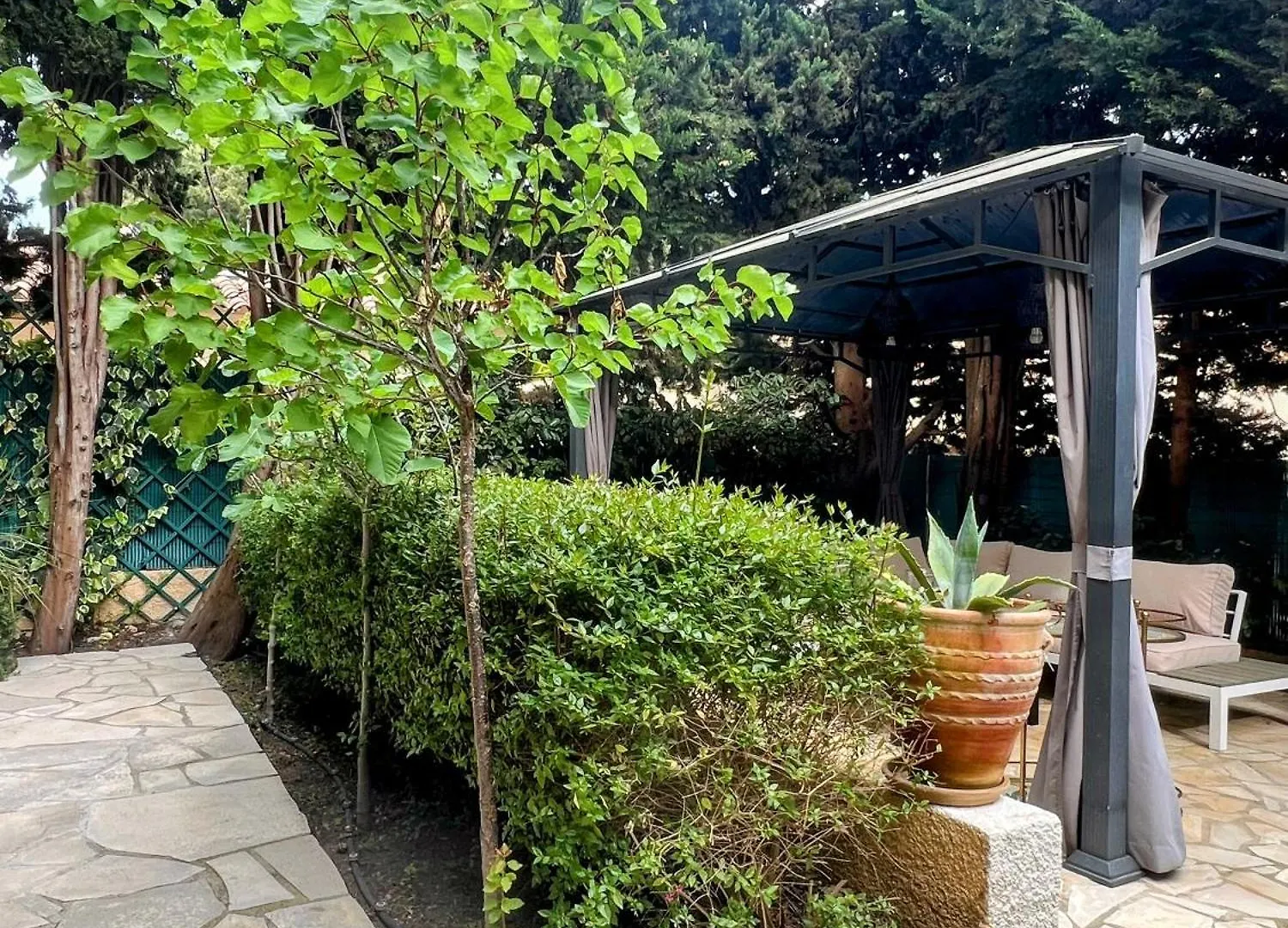 公寓 Superbe Appartement Avec Terrasse Jardin Et Parking Prive 圣特罗佩